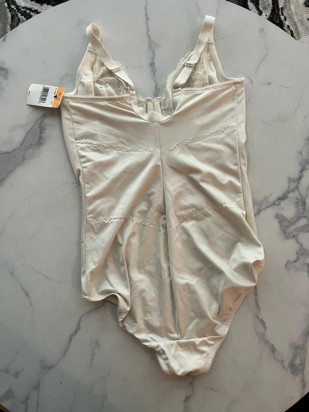 Maidenform Body Shaper Ivory Sculpting Built-In Bra Lace Shapewear Size 40DD NWT